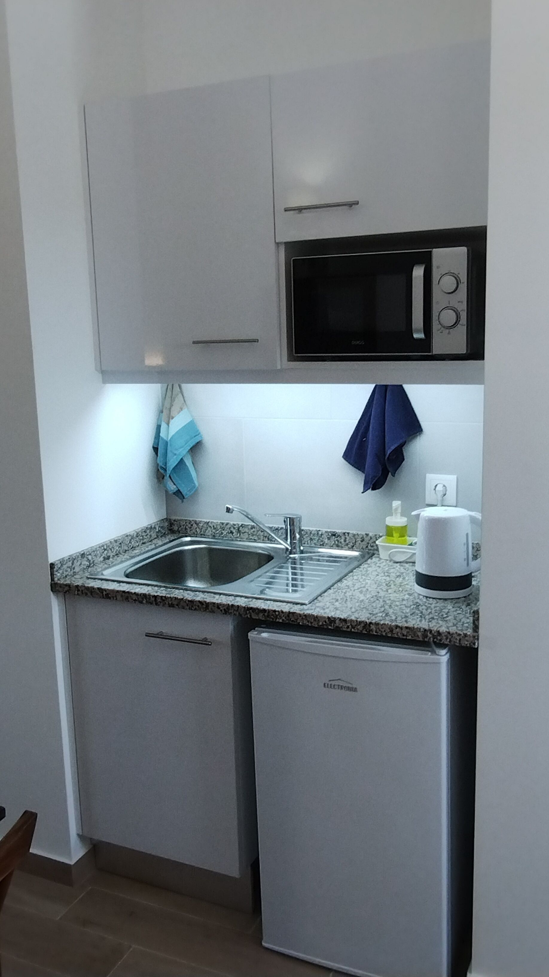 Double Room, Patio, Courtyard View | Blackout drapes, iron/ironing board, rollaway beds, free WiFi