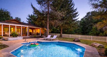 Cresco Pocono Retreat | Pool, Hot Tub & Game Room