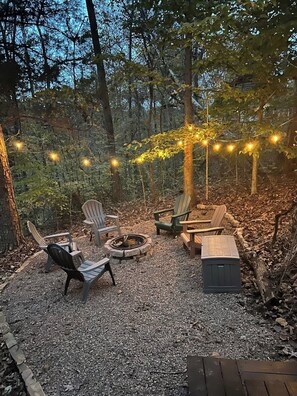 Terrace/patio - Enchanting 2 bedroom Cabin in Slade, KY (Slade)