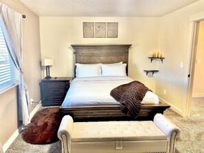 3 dormitoris, caixa forta a l'habitació i planxa i posts de planxar