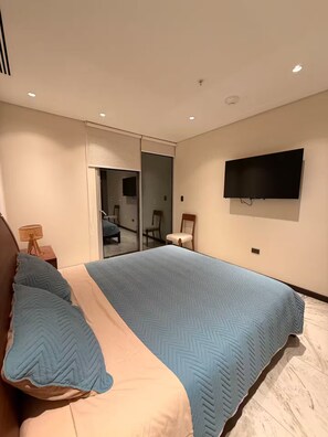 2 quartos, ferros/tábuas de passar roupa, Wi-Fi, roupa de cama