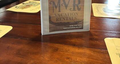 Raven Feather Retreat : Pet Friendly!