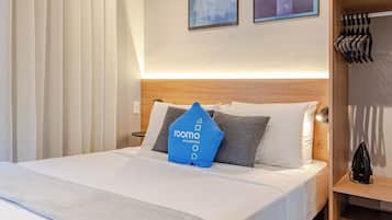 Studio, City View | In-room safe, blackout curtains, free WiFi