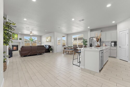 Luxury 3BR House near Airport in Midland TX