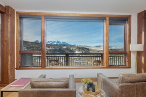 Interior - Spacious Luxury 3 BDR Condo w/ Sweeping Views (Telluride)