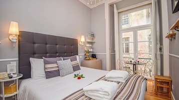 迷你吧、客房内保险箱、隔音、熨斗/熨衣板