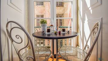 迷你吧、客房内保险箱、隔音、熨斗/熨衣板