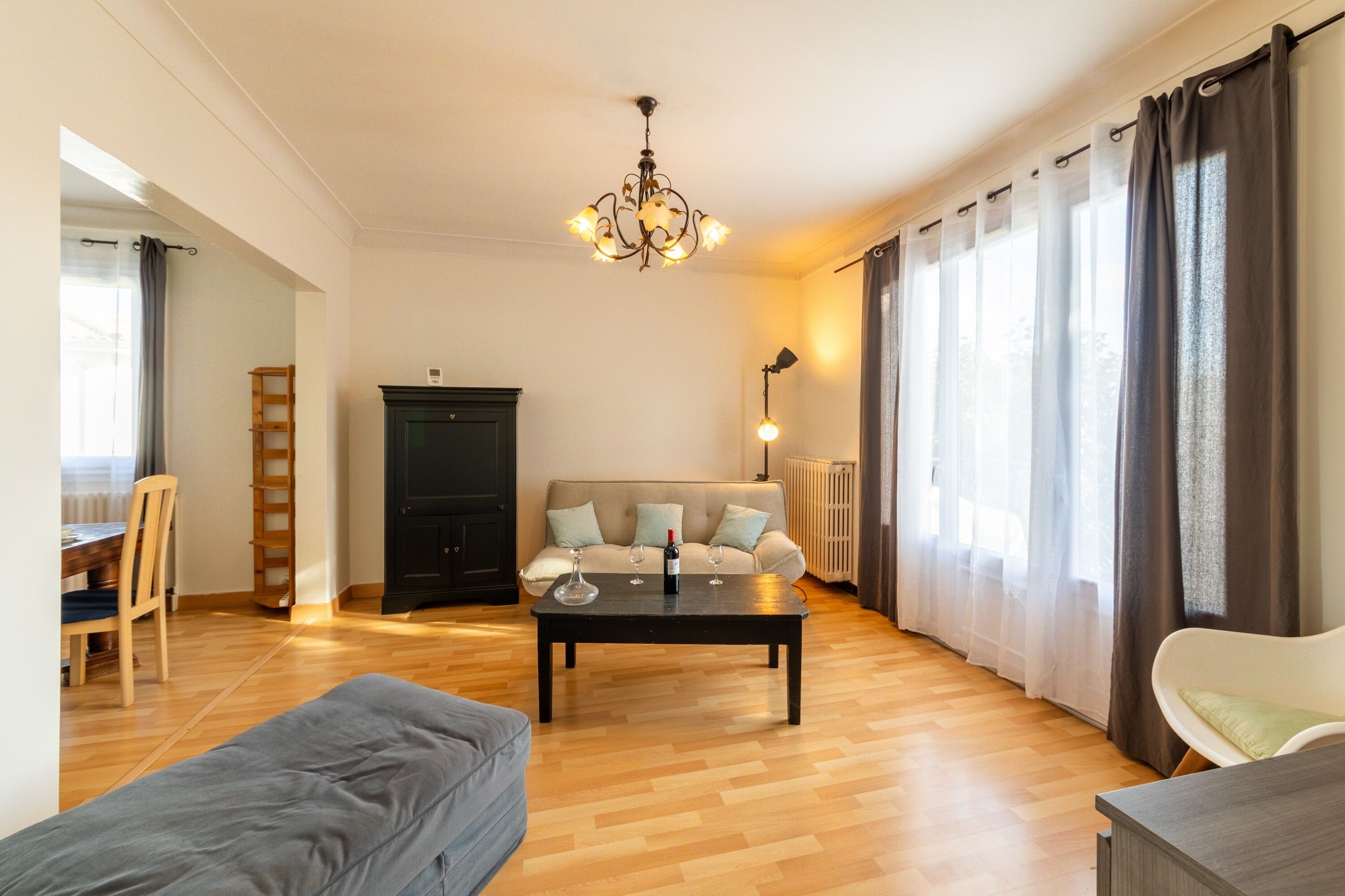 Televisión y reproductor de DVD 