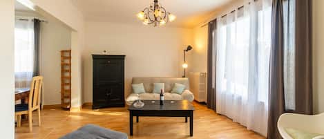 Fernseher, DVD-Player