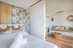 1 slaapkamer, een strijkplank/strijkijzer, gratis wifi, beddengoed