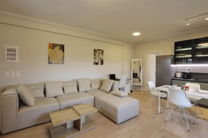 Smart-TV, Kamin