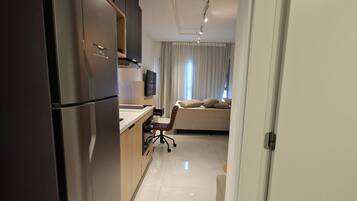 Superior Studio | Private kitchen | Fridge, microwave, oven, stovetop
