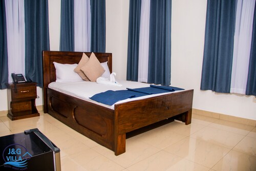 Cozy Hotel located on the Hillside of Vigie Mountain area of Cap-Haitien.