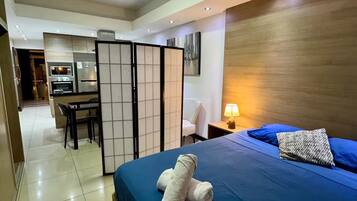 Bügeleisen/Bügelbrett, WLAN, Bettwäsche