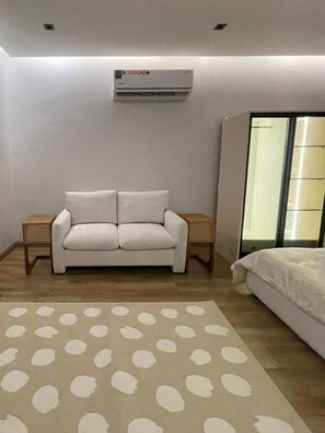 Studio 502 | Ilmainen Wi-Fi