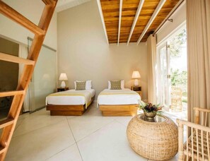 Tabla de planchar con plancha 