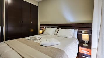 2 slaapkamers, een strijkplank/strijkijzer, gratis wifi, beddengoed