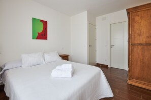 2 Schlafzimmer, Bügeleisen/Bügelbrett, kostenloses WLAN, Bettwäsche