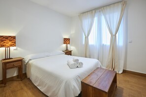 2 Schlafzimmer, Bügeleisen/Bügelbrett, kostenloses WLAN, Bettwäsche