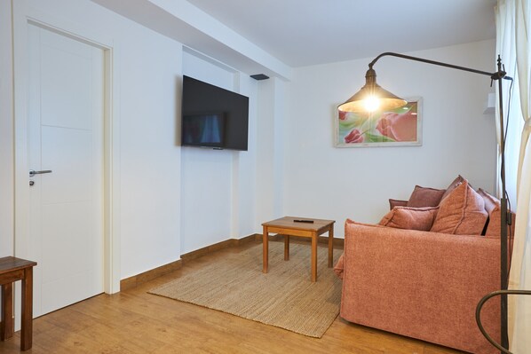 TV - Total Disconnect with Breathtaking Landscapes (Ávila)