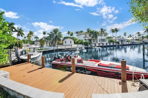 Marina - Waterfront Oasis with Pool, Hot Tub, & Games (Lighthouse Point)