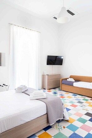 Bügeleisen/Bügelbrett, WLAN, Bettwäsche