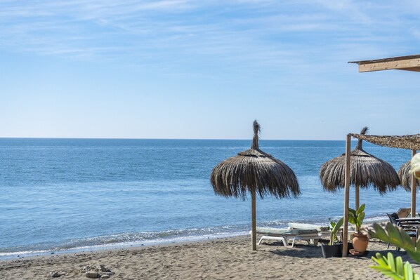 Beach nearby - Cubo's First Line Beach Las Gaviotas Apartment / beachfront / terrace / free wifi (Rincón de la Victoria)