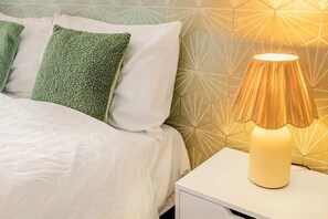 4 chambres, fer et planche à repasser, Wi-Fi, literie fournie