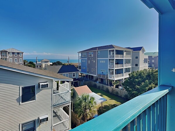 Condo (2 Bedrooms) | Property amenity - Pam's Paradise (Carolina Beach)