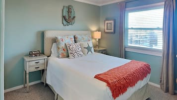 Condo (2 Bedrooms) | Property amenity