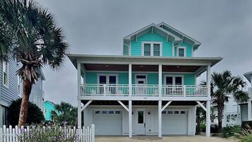 Studio (5 Bedrooms) | Property amenity