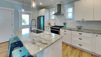 Studio (5 Bedrooms) | Property amenity