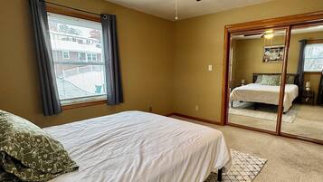 Bügeleisen/Bügelbrett, WLAN, Bettwäsche