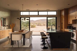 Fridge, microwave, oven, stovetop - The Vault By The Cohost Company (Joshua Tree)