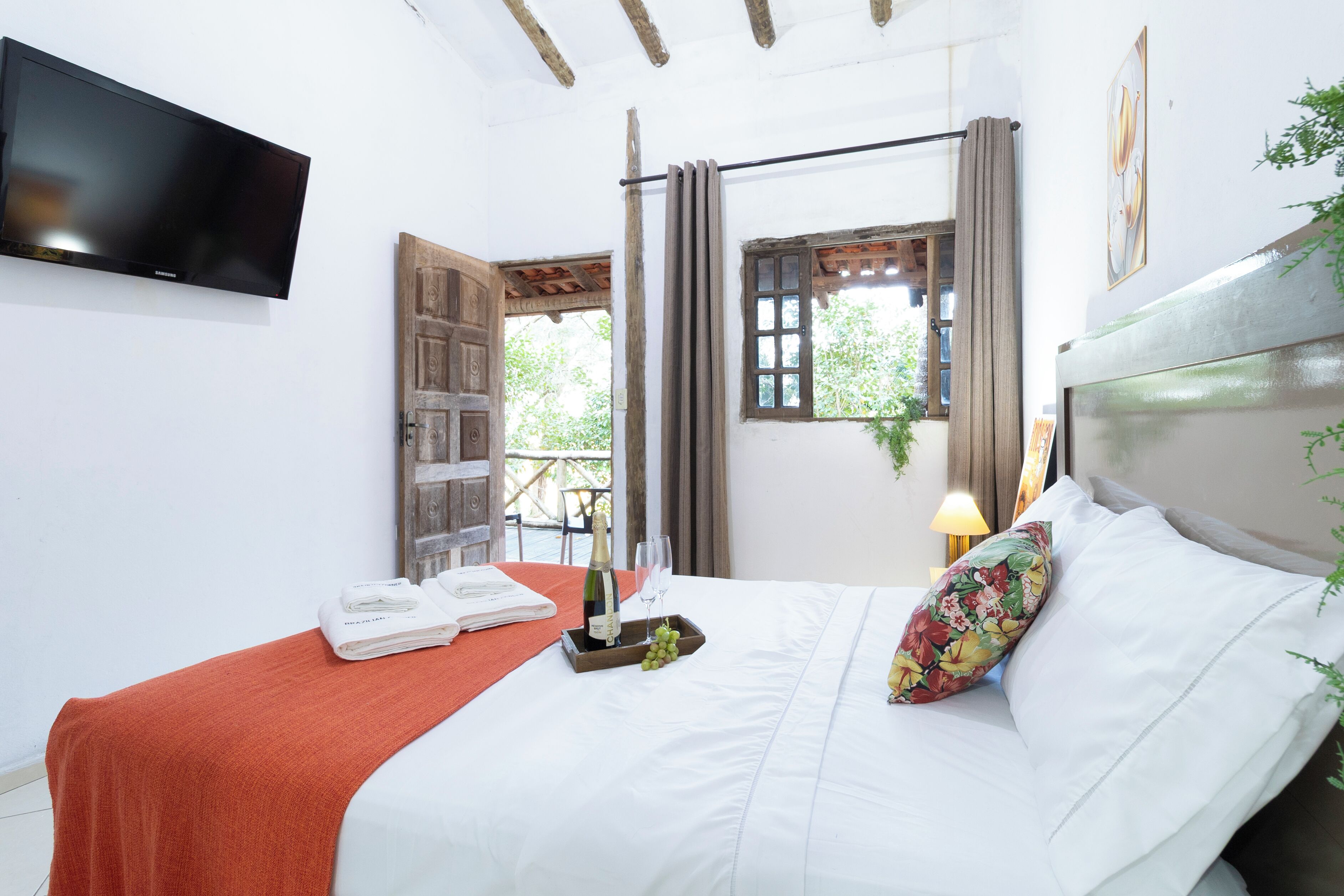 Stuga | Mörkläggningsgardiner, strykjärn/strykbräda och gratis wi-fi