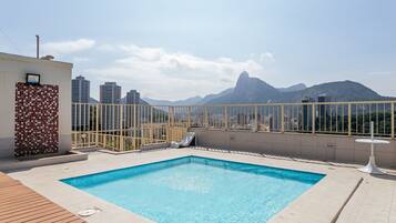 Apartment | Pool | Indoor pool, outdoor pool