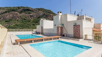 Apartamento | Piscina | Una piscina cubierta, una piscina al aire libre