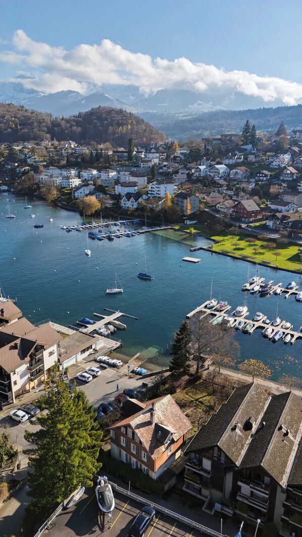 Marina - Lakefront Apartment in Spiez Bay (Spiez)