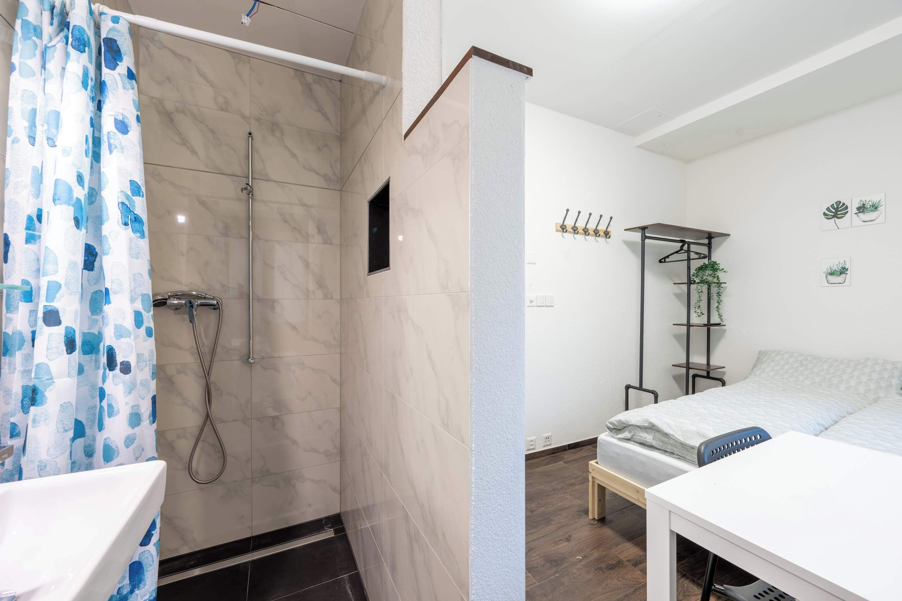 1 bedroom, iron/ironing board, travel crib, WiFi