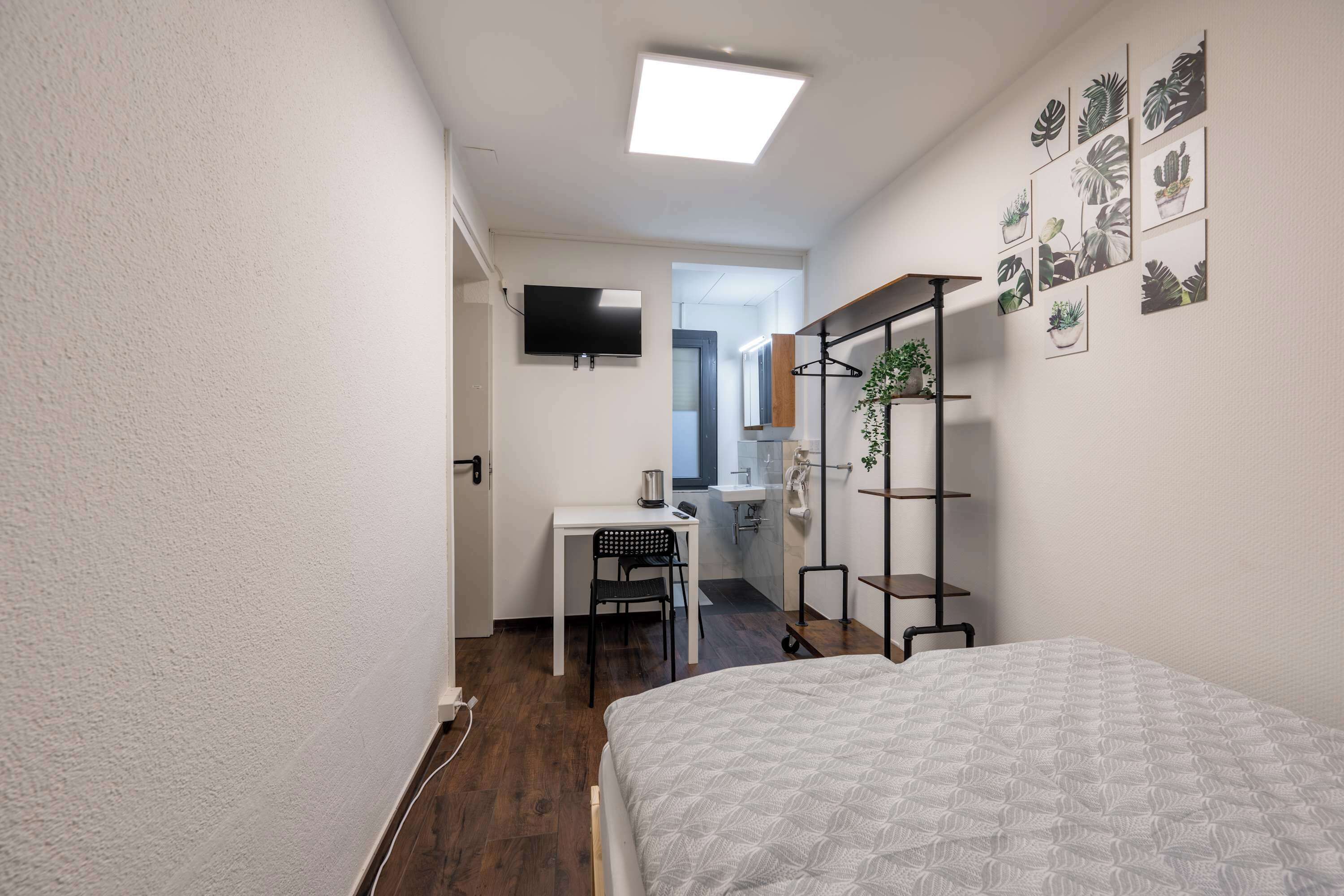 1 bedroom, iron/ironing board, travel cot, WiFi