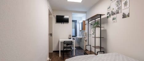 1 chambre, bureau, lit de bébé portatif, Wi-Fi