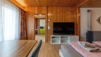 1 bedroom, desk, iron/ironing board, travel cot