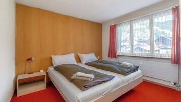 2 Schlafzimmer, Bügeleisen/Bügelbrett, Reisekinderbett, WLAN