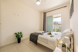 Appartement | Verduisterende gordijnen, een strijkplank/strijkijzer, gratis wifi