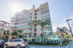 Front of property - 200m da praia c piscina e churrasqueira (Bertioga)