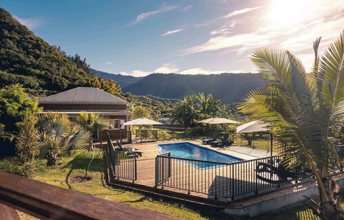 Kaz Carambole 3* - Piscine & Spa à L’Entre-Deux