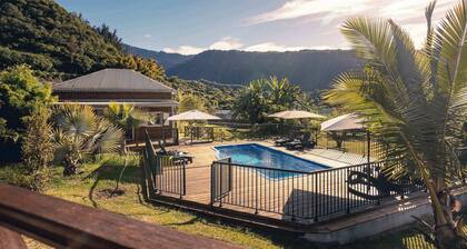 Kaz Carambole 3* - Piscine & Spa à L’Entre-Deux