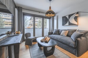 Smart TV - Alpine Apartment in Peisey-Vallandry (Plan Perisey)
