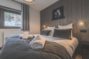 1 bedroom, travel cot, free WiFi - Alpine Apartment in Peisey-Vallandry (Plan Perisey)