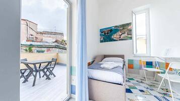 Bügeleisen/Bügelbrett, WLAN, Bettwäsche